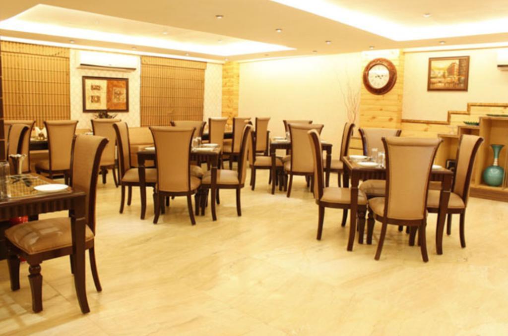 Hotel Le Grand Regency Greater Noida Exterior foto